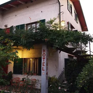 Casa Cambini , Marina di Massa Italia