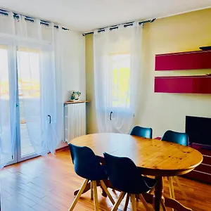 Orio Relax&fly Apartament